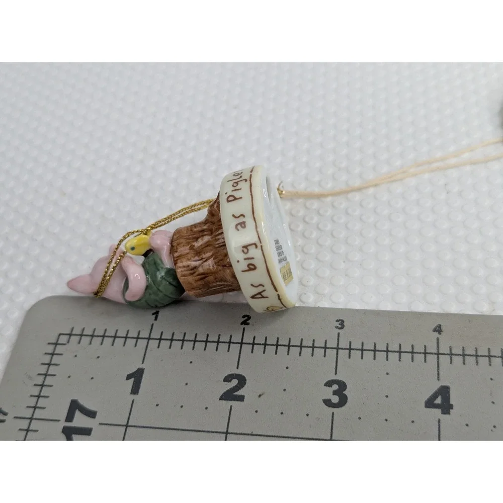 Disney Piglet on Tree Trunk Figure Ornament 2.75 Inch Midwest‎ Cannon Falls